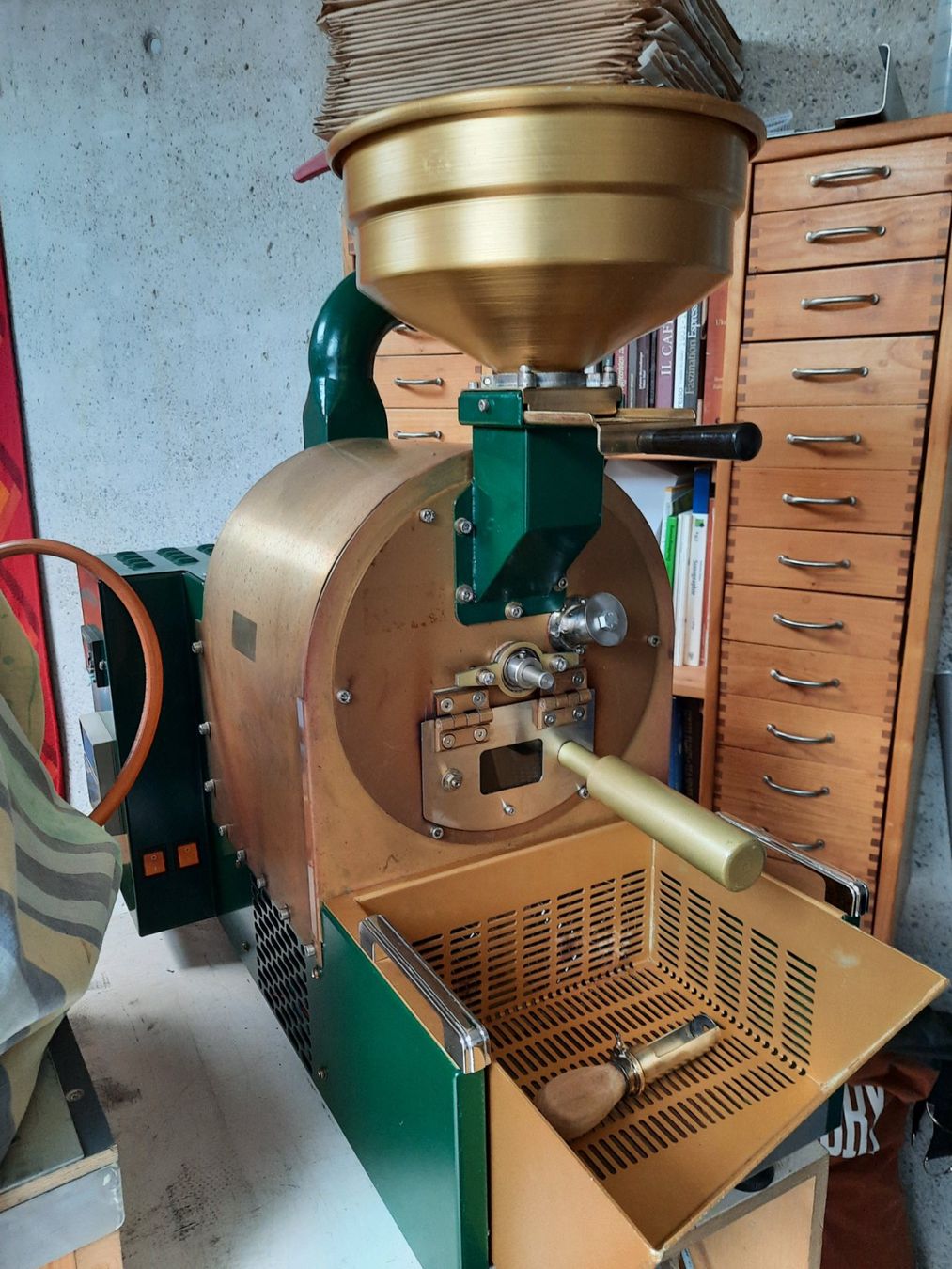 Macchine per caffè & Macchine per espresso: Kaffeeröstmaschine Shopröster Solar – Usato da Zürich venduto da Lvera