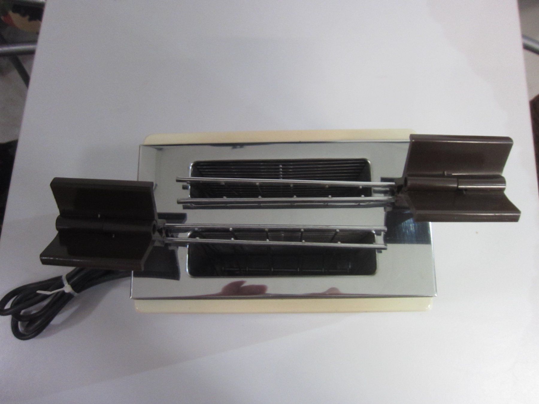 Jura Elettrodomestici da cucina: Jura Inter Electro Toaster – Usato da Kilchberg ZH venduto da Cuculus1 2