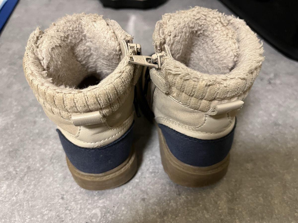 Scarpe per ragazzi: Winterschuhe für Mädchen oder Junge, Gr. 23 – Usato da Châtelaine venduto da EvelinaT 1