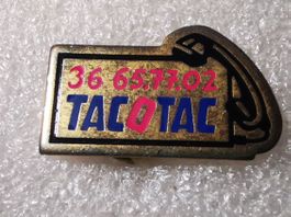 Ansteckpin 9: Tac O Tac
