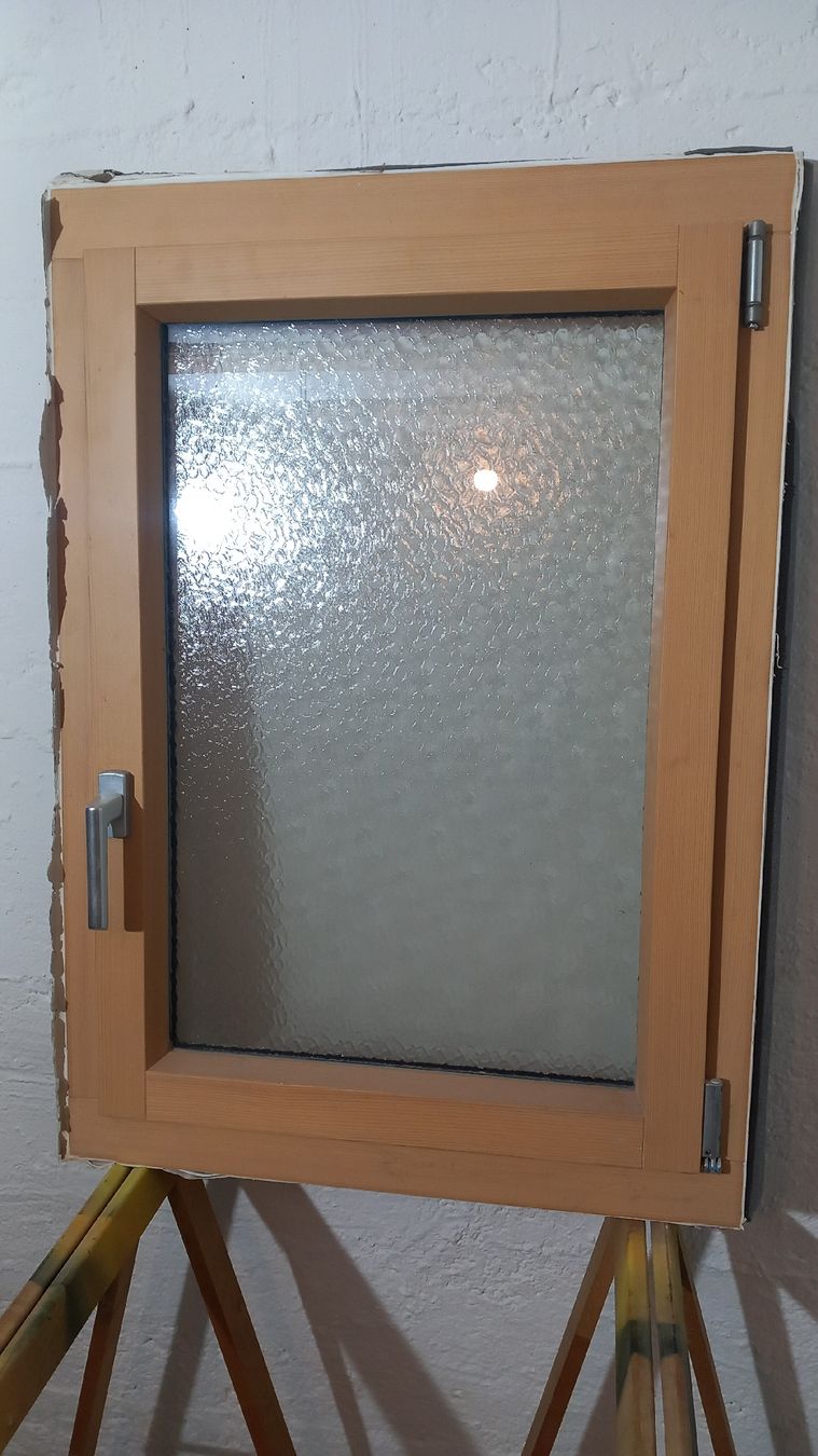 Finestre: Fenster Badezimmer – Usato da Gwatt (Thun) venduto da Sebirt