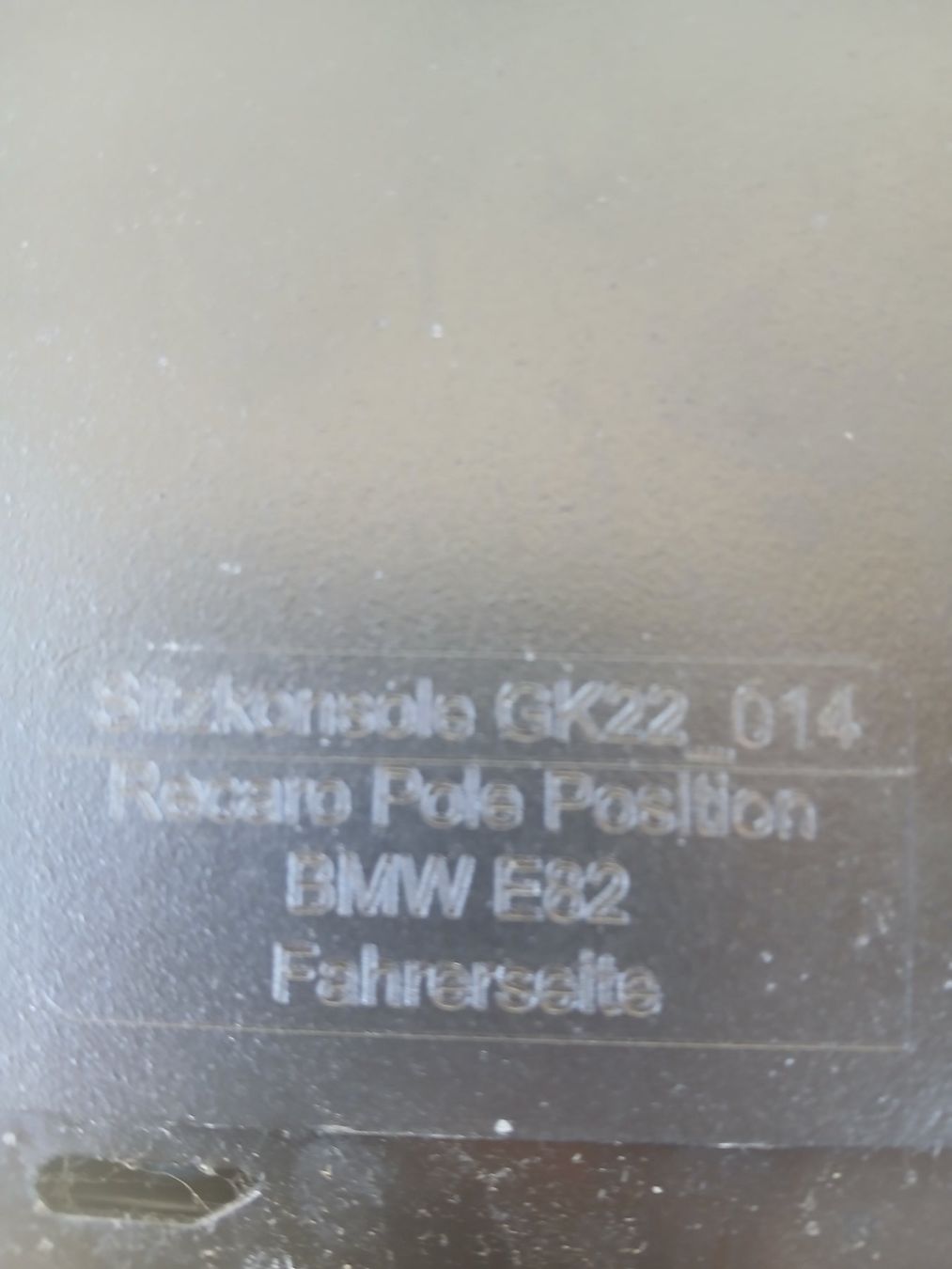 BMW Tutti pezzi di ricambio auto: Sitzkonsolen BMW E82 – Usato da Epauvillers venduto da Cello1966 4