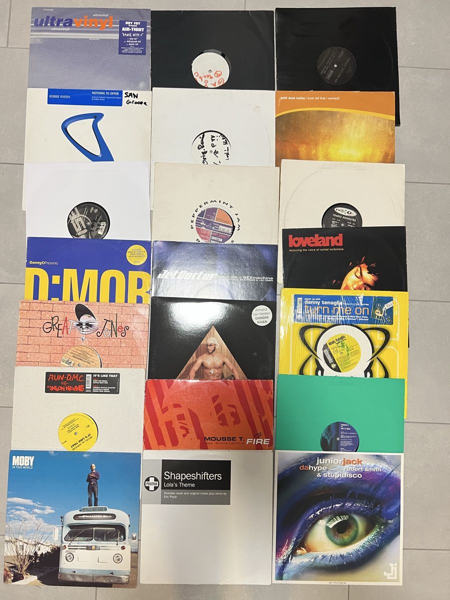 Dischi in vinile: House Music Hits – Usato da Solothurn venduto da Funkytunky