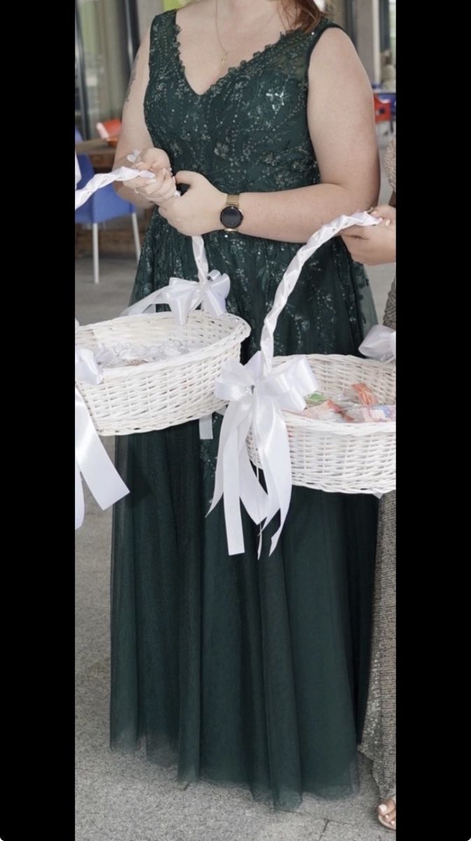 JJ’s House Robes: Ballkleid – D'occasion à Rickenbach ZH par ann_ina91 2