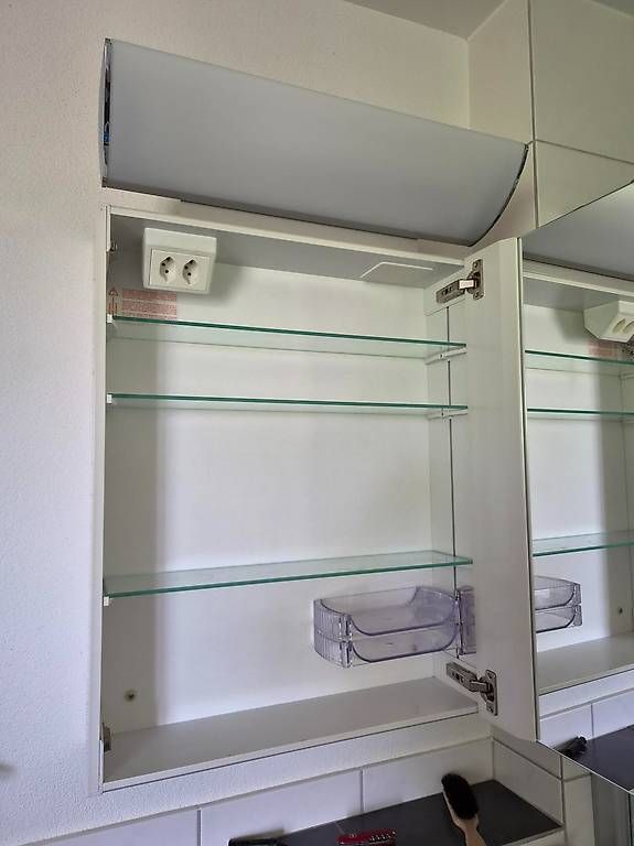 Armadietti a specchio: 2x Schneider Spiegelschrank FLS 55 – Usato da Seuzach venduto da Muehlben 1