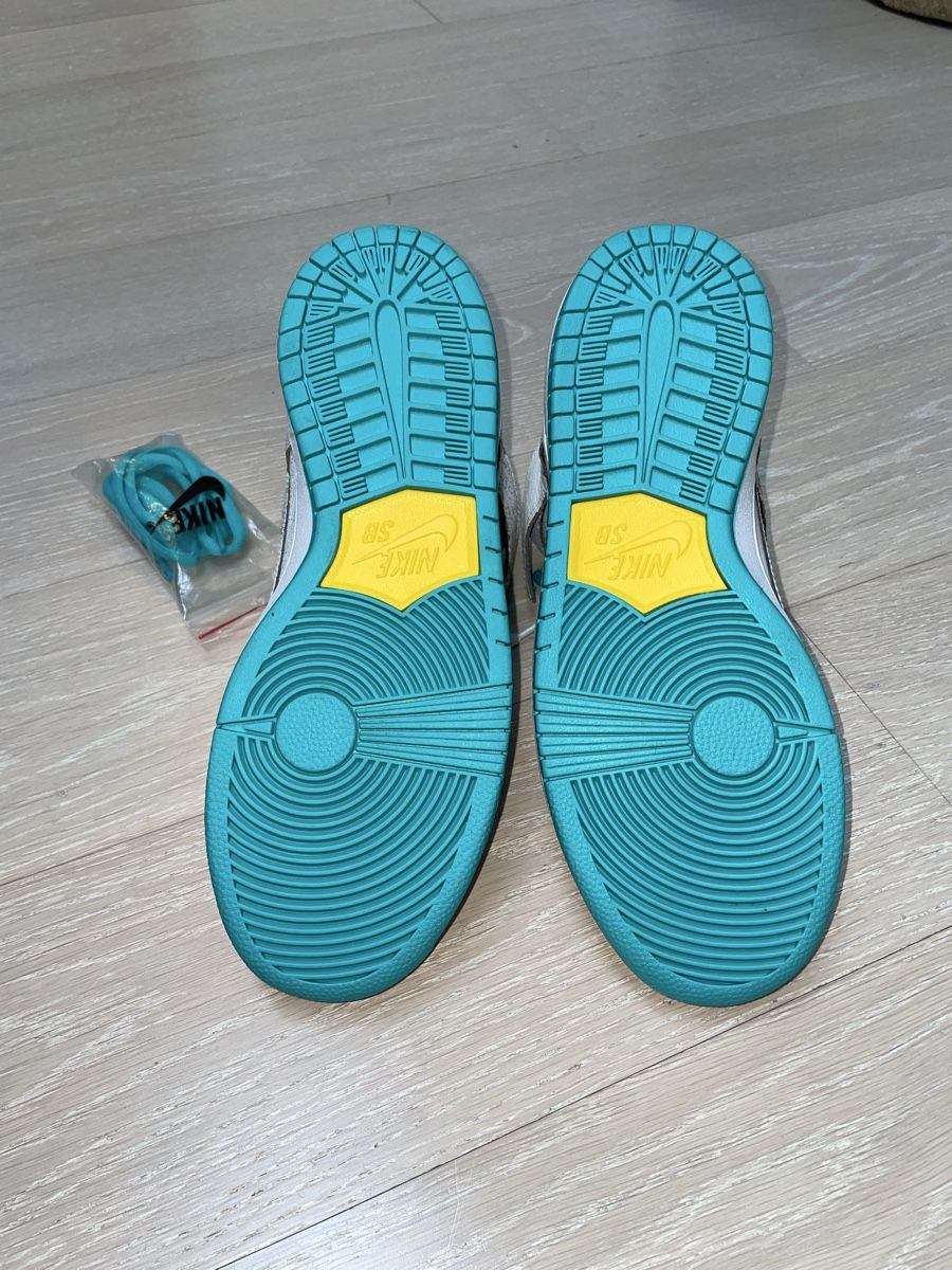 Nike Herrenschuhe: Nike Dunk High Flamingo US9 Sample – Neu und originalverpackt aus Watt von lou_m5tq 2