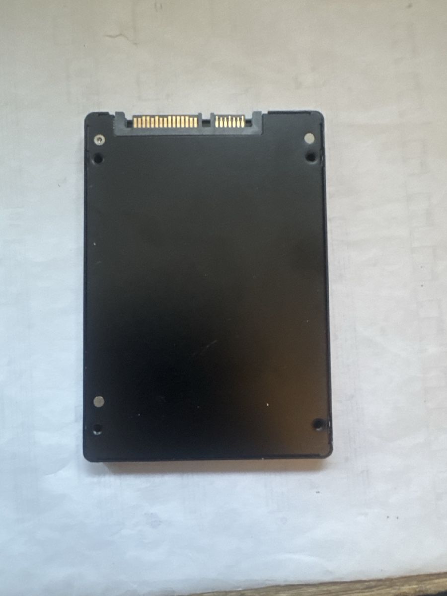 Cartes mémoire: SSD – D'occasion à Le Noirmont par mat_9dtx 1