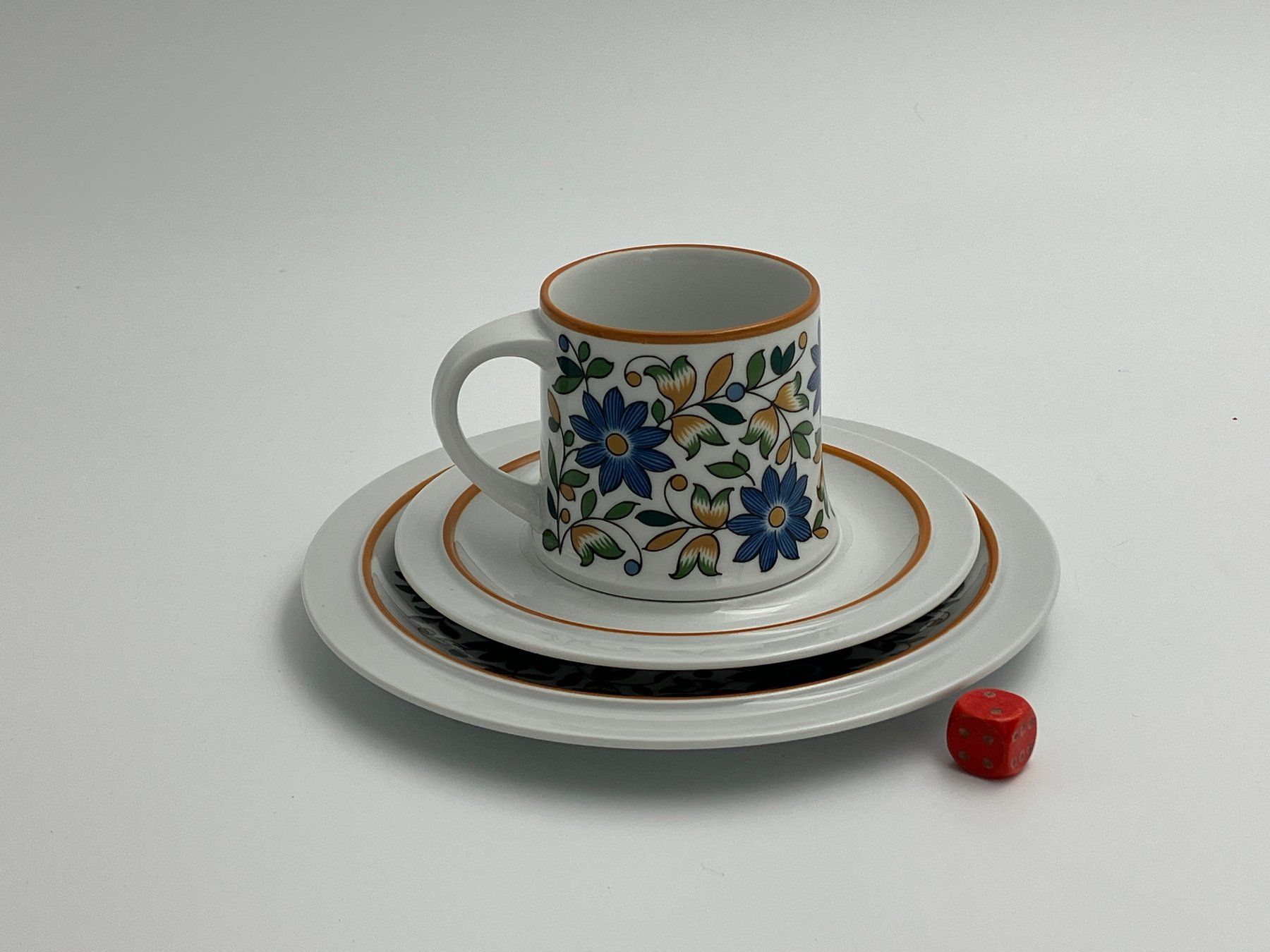 Geschirrsets: Langenthal Kaffeeservice stylisches Blumendesign 1970er – Gebraucht aus Uttigen von I_like 8