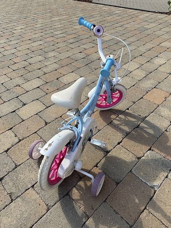Vélos: bici Frozen  – D'occasion à Tenero par pet_w2hl 1