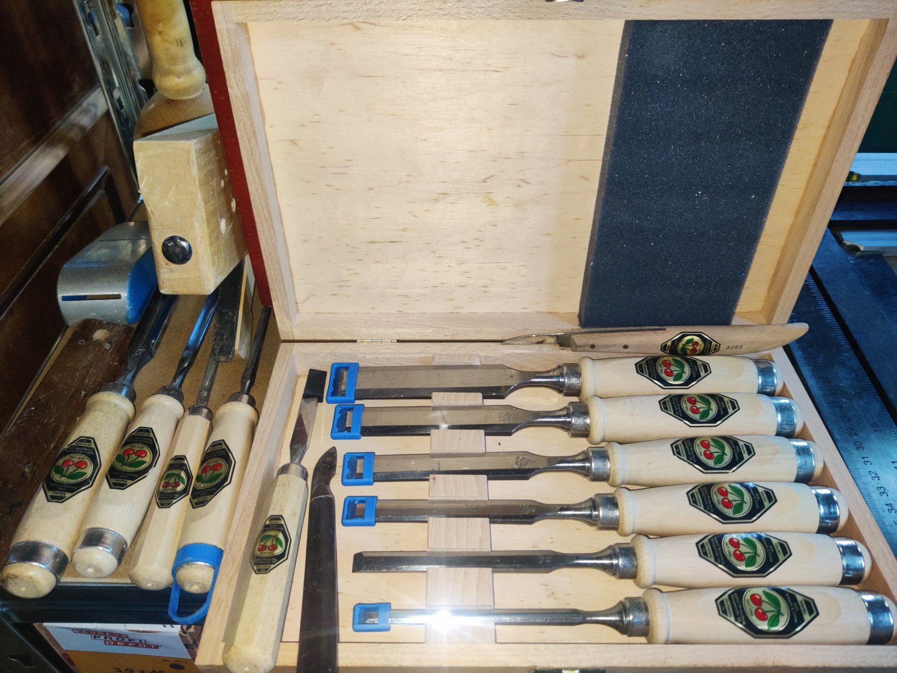 Tous les outils: Stechbeitelset/Schnitzmesser – D'occasion à Guggisberg par ele_k7vb 3