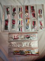 Set mit 32 Medaillen für die Sammlung 