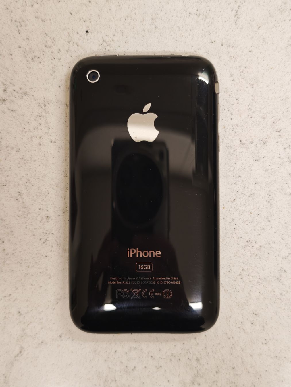 Apple Handys / Smartphones: IPhone 3GS  – Gebraucht aus Basel von asylum.boy