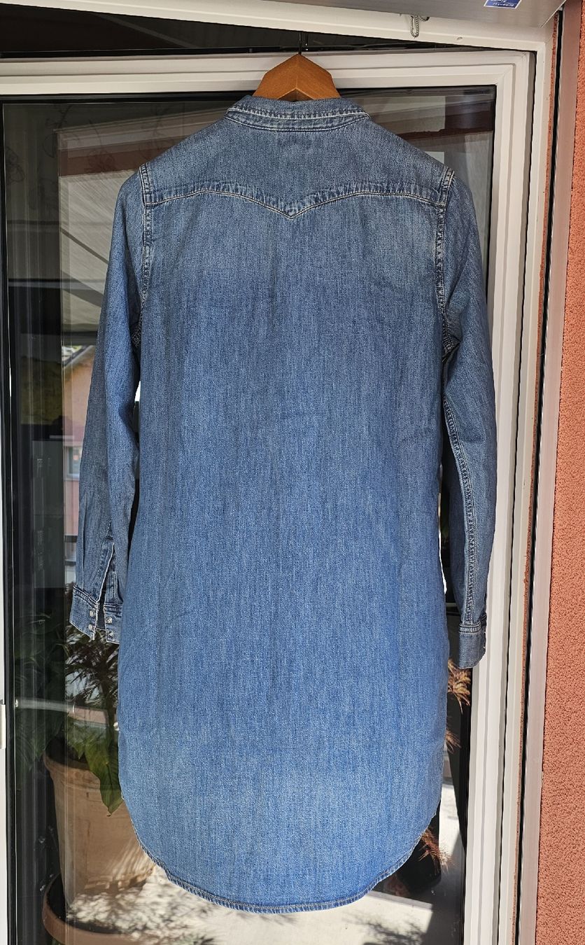 Levi's Robes: Levi's Jeanshemd-Kleid, Grösse L – D'occasion à Kollbrunn par Antikmann 1