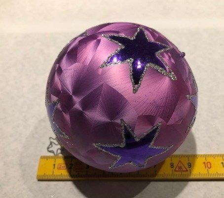 Alle Dekorationen: Violette Weihnachtskugel mit Sternen und Glitzer-Deko – Gebraucht aus Gossau/ZH von amazonas66 2