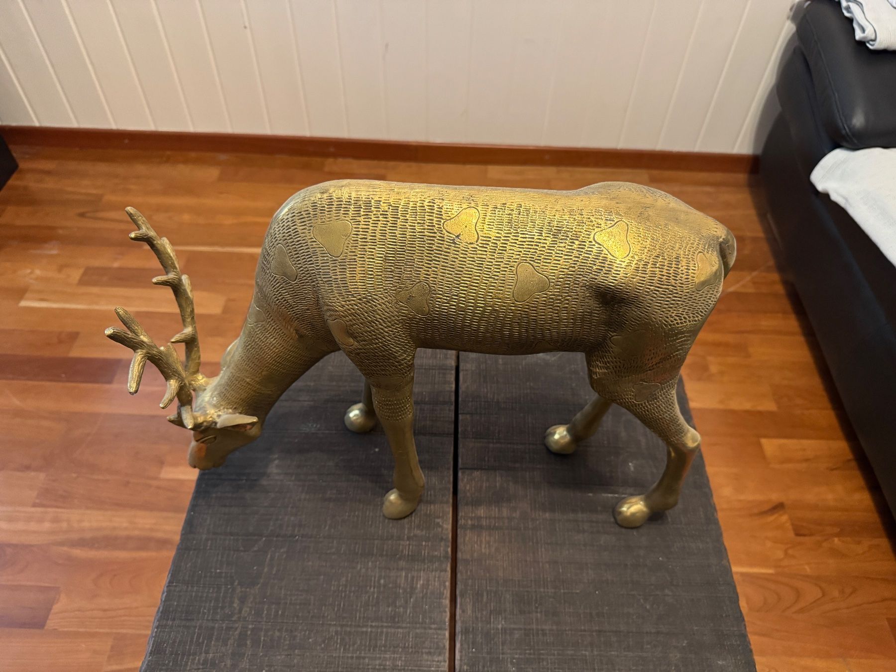 Sculture & Statue: Hirsch aus Messing 12 Kg – Usato da Horgen venduto da Auction-Kings 2