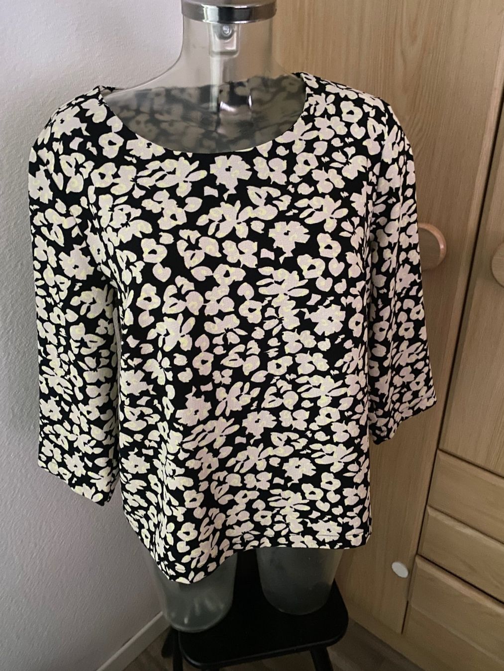 Opus T-shirt: OPUS 3/4 Arm Shirt   Grösse 42 – Usato da Allenwinden venduto da Obalu 1