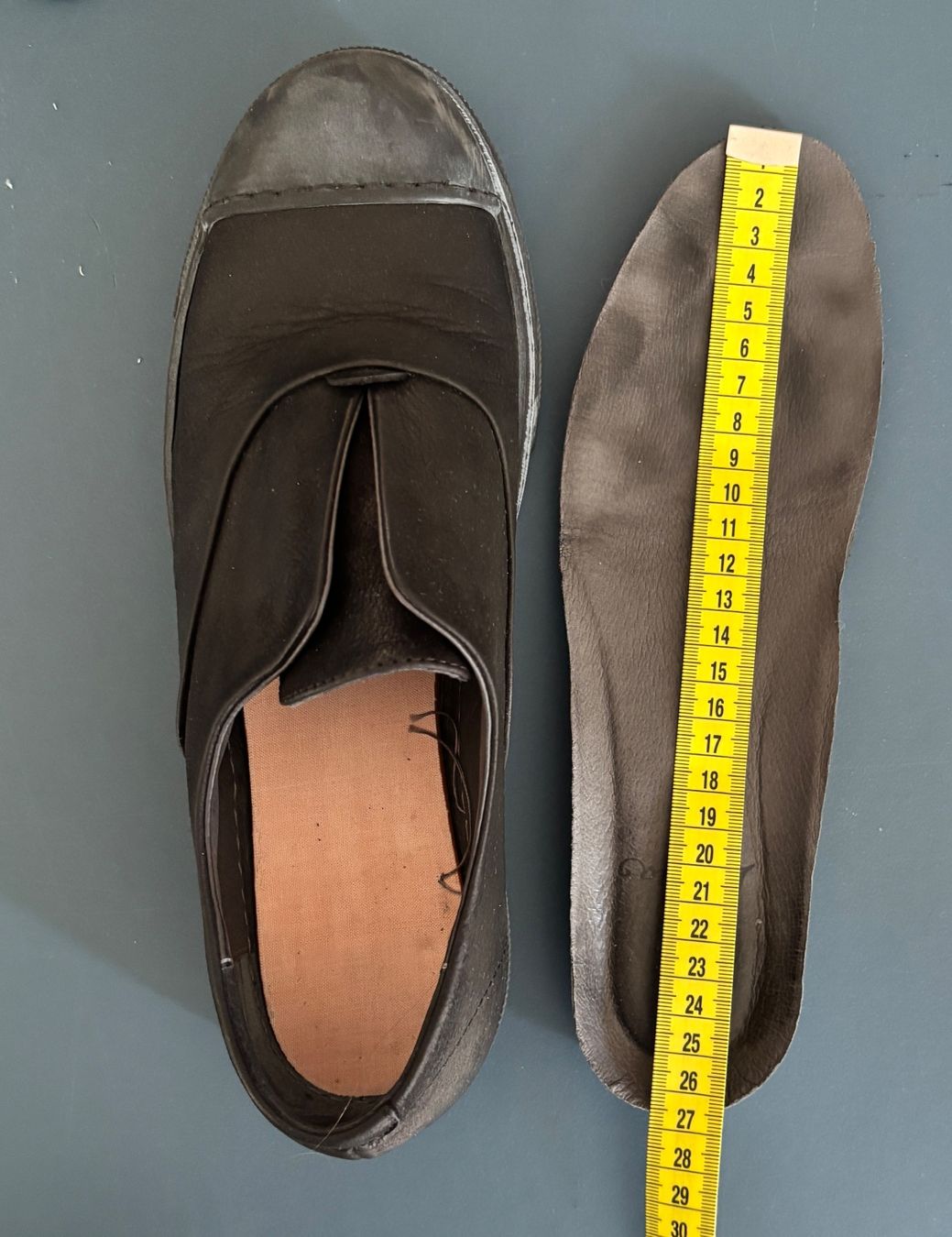 Lofina Scarpe da uomo: Lofina Slip-On Sneakers – Usato da Aarau Rohr venduto da Kcookie 6