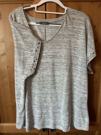 Blouse avec petits brillant