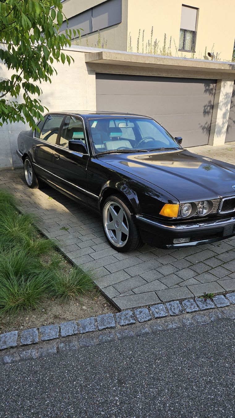 BMW Automobili: Bmw 750iL e32 – Usato da Andelfingen venduto da epicbaertsch