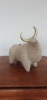 Petite sculpture de buffle en résine. 23cmx21cmx11cm Neuve!!