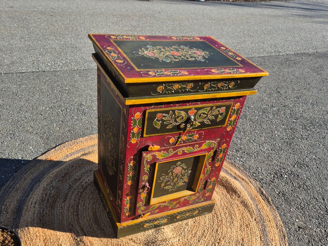 Comodini: Petit meuble,  table de nuit – Usato da Fully venduto da tameab 2