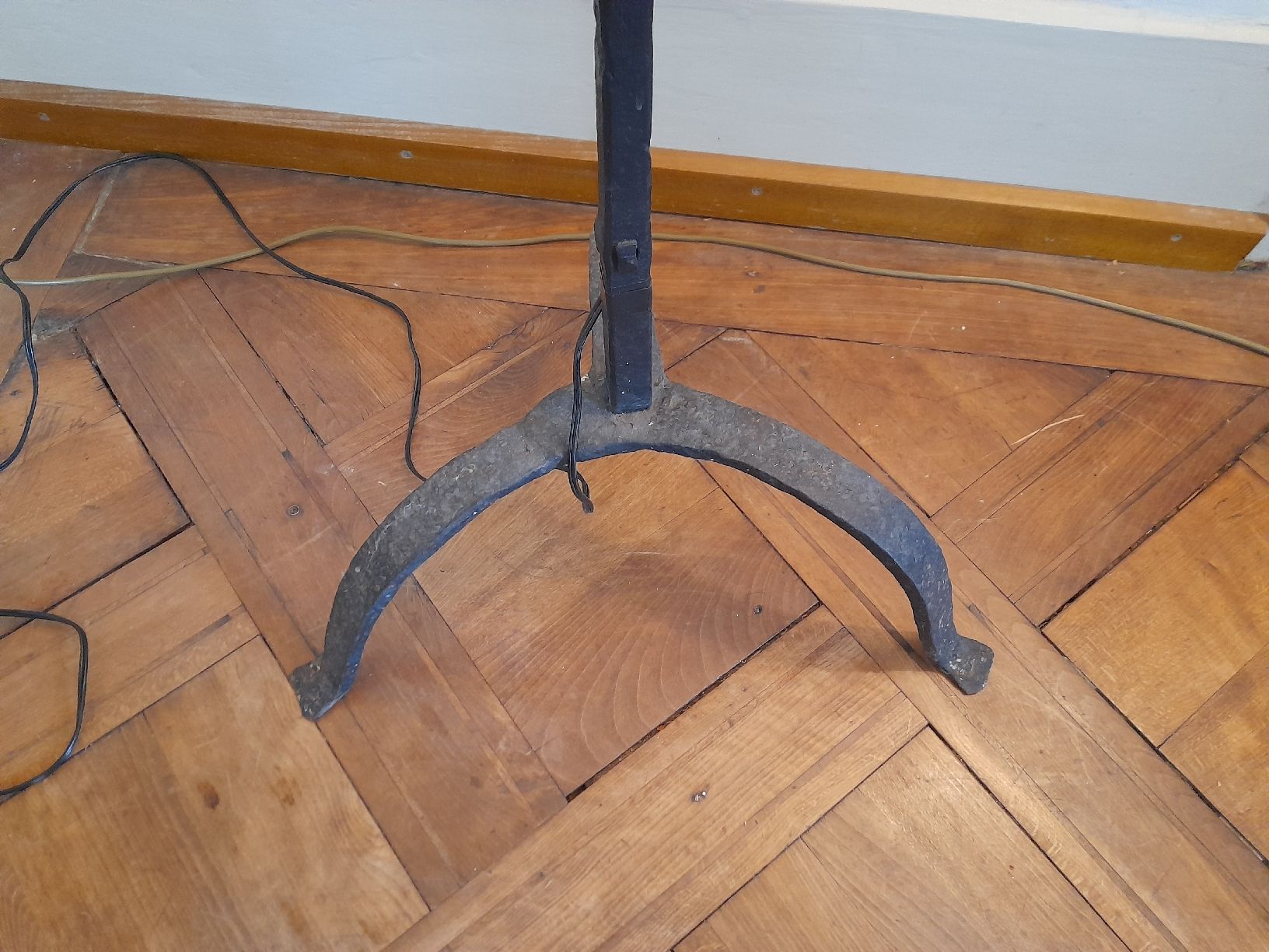 Lampade: Geschmiedeter Leuchter aus Kirche – Usato da Luzern venduto da steuereinheit 5