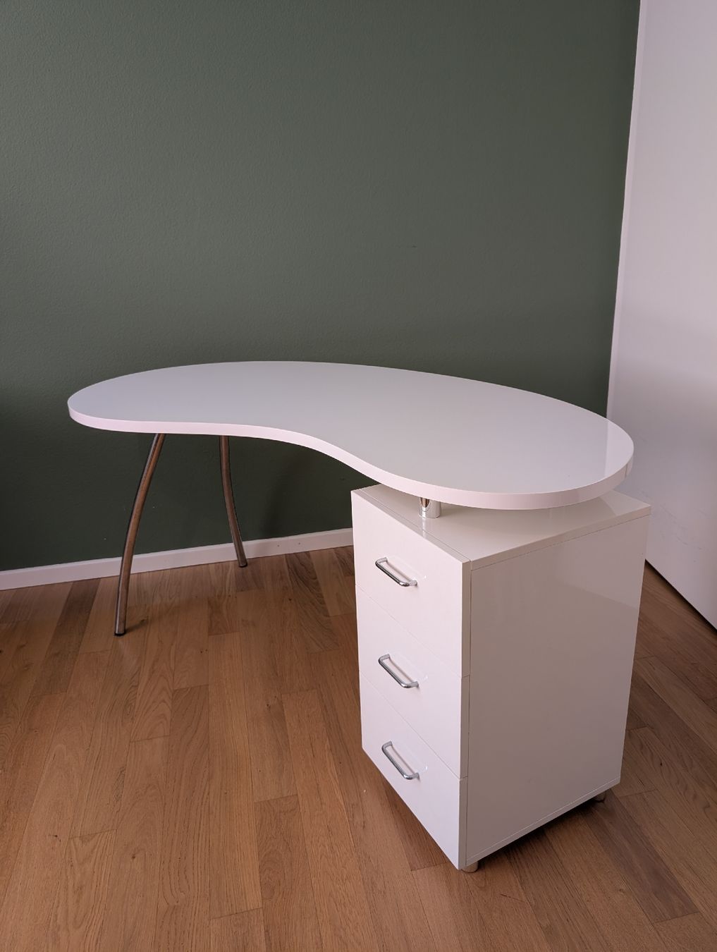 Tables: Tisch für Büro oder Nagelstudio – Neuf (Voir description) à Küsnacht ZH par Kharif