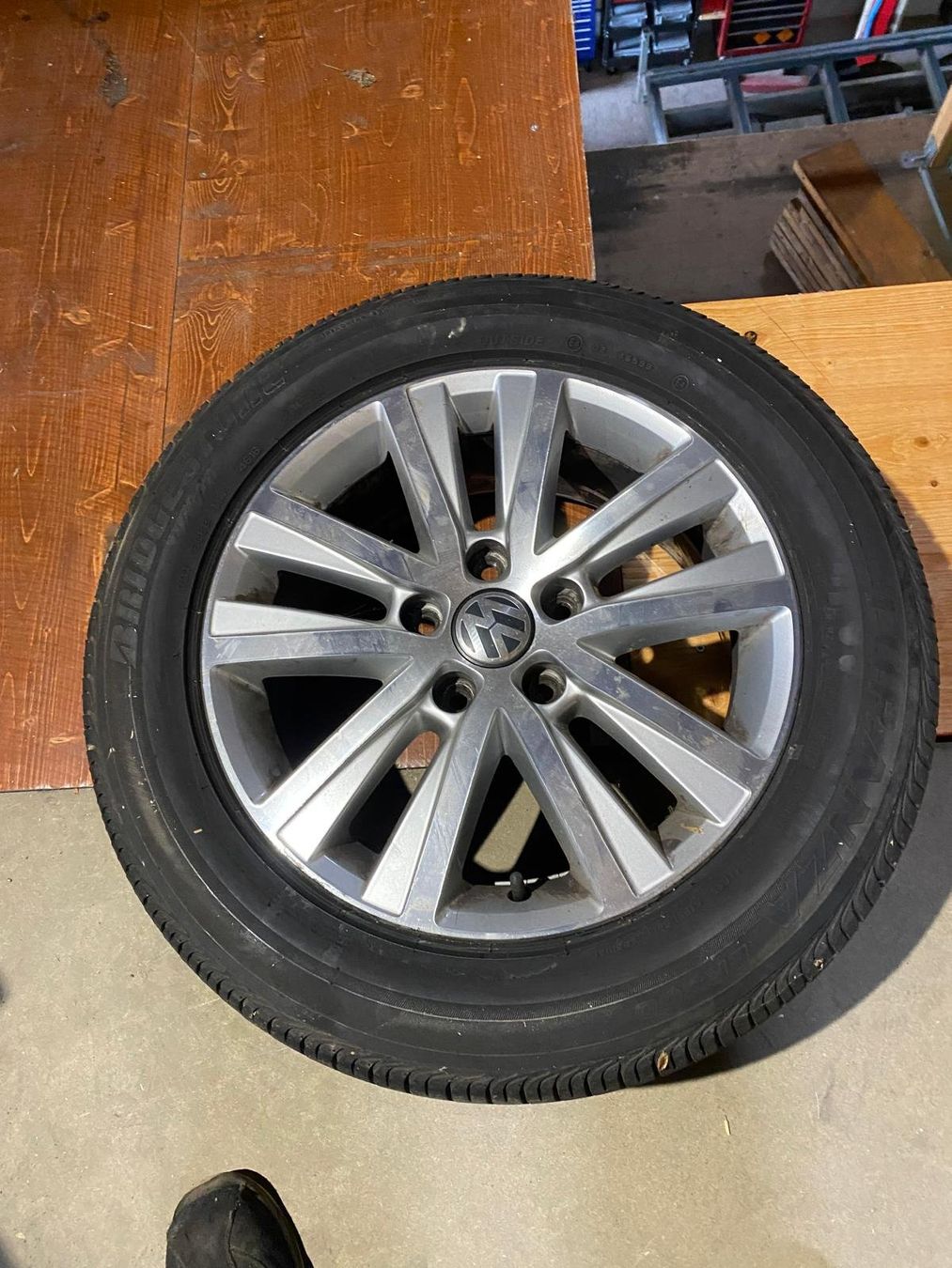Volkswagen Cerchioni: Originale VW Felgen, Multivan T6 E7.0JX17H2ET55 – Usato da Rüti ZH venduto da golfvolketswil
