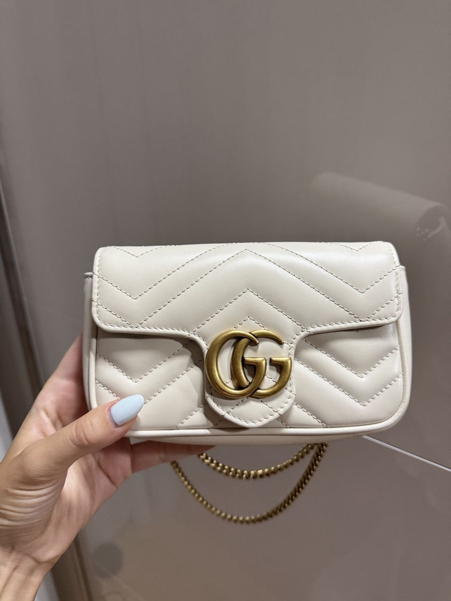 Gucci Sacs femmes: Gucci GG Marmont Mini – Neuf (Voir description) à Baar par tam_bf8q