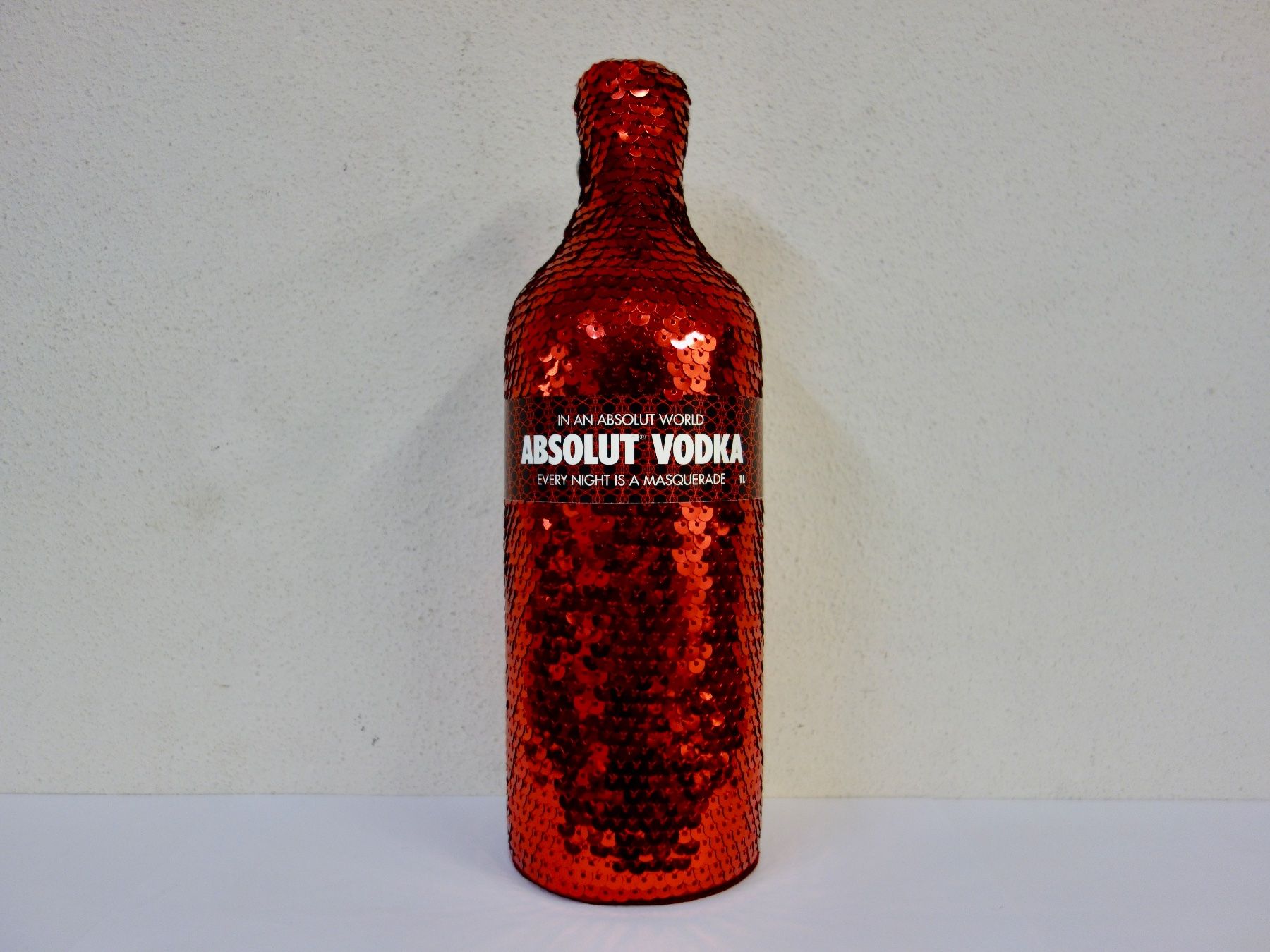 Absolut Vodka Spirituosen: 1 x ABSOLUT VODKA ABSOLUT MASQUERADE Edition 2008 100cl – Neu und originalverpackt aus Kerzers von zimmergruen