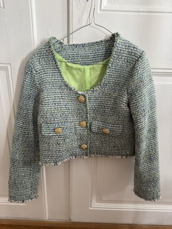 Veste courte en tweed - Élégante pour le printemps!