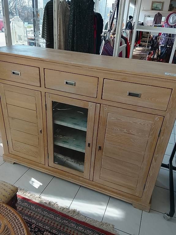 Kommoden: Dekoratives Highboard, Nadelholz massiv – Gebraucht aus Neuhausen am Rheinfall von galleria13 3