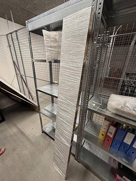 Étagères: Wandtablare IKEA 190cm & 30cm – D'occasion à Entlebuch par Schoi1