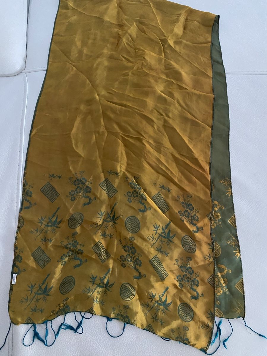 Foulard & Sciarpe: Seiden Schal 🌸 – Usato da Opfikon venduto da Luis144 5