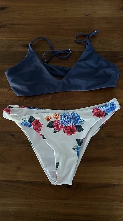 Badekleider & Bikinis: farbiges Bikini-Paket (S/M) – Gebraucht aus Emmenbrücke von fabiennejohn