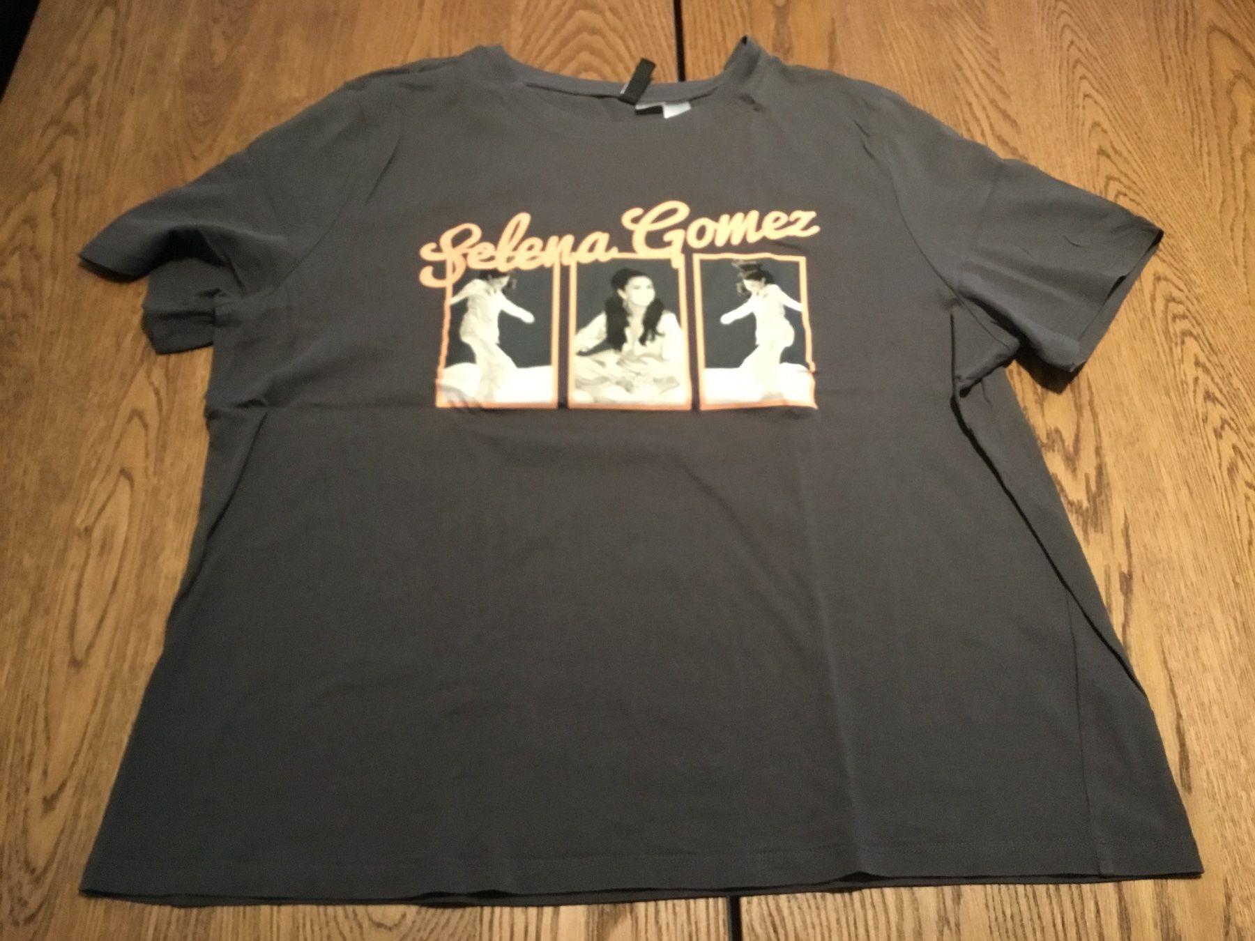 T-shirt: Tolles Selena Gomez Tshirt Gr.L – Nuovo (secondo la descrizione) da Würenlos venduto da Chicca2004