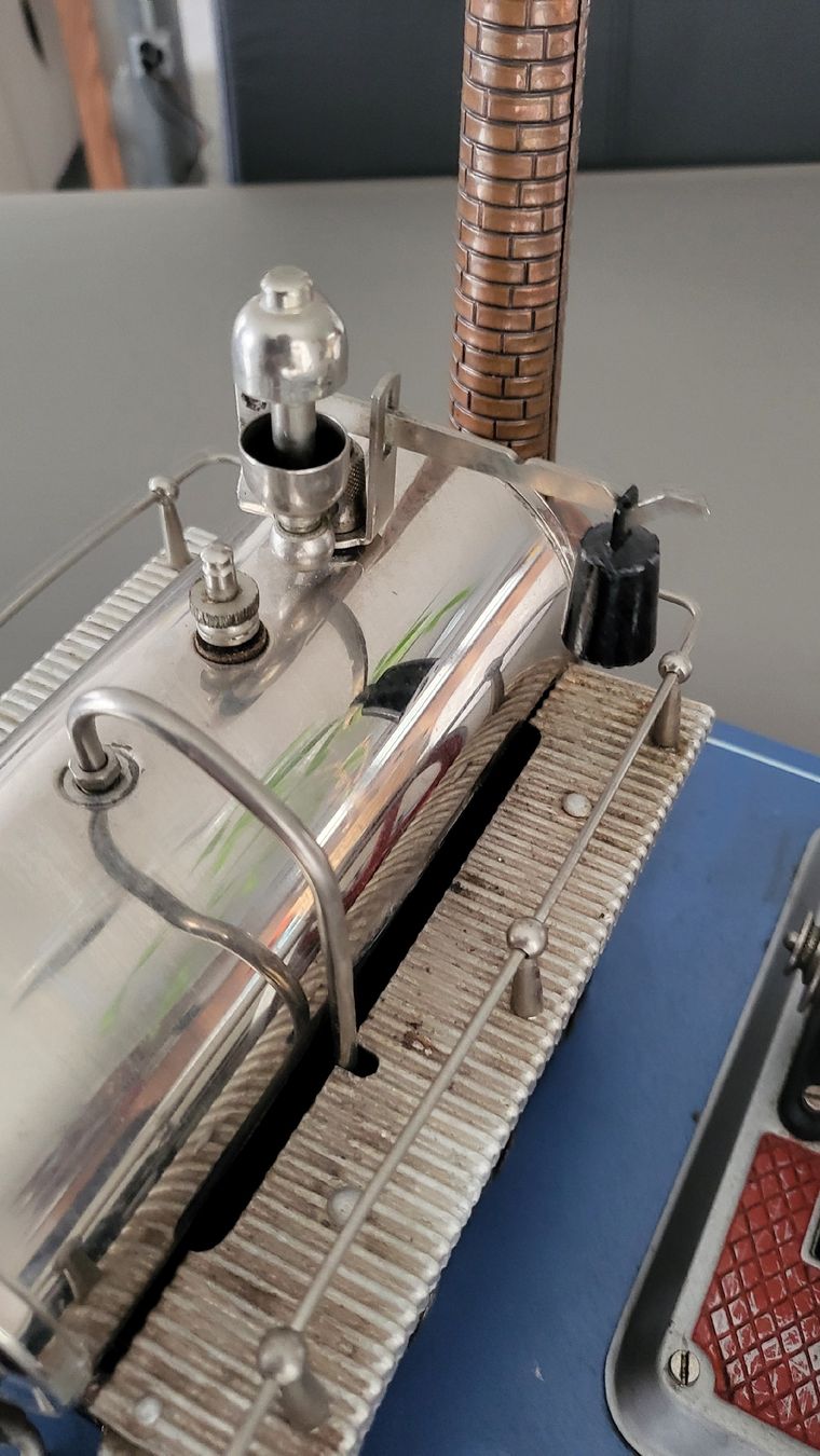 Wilesco Modellbausätze & Standmodelle: Machine à vapeur Wilesco – Gebraucht aus Corgémont von  2