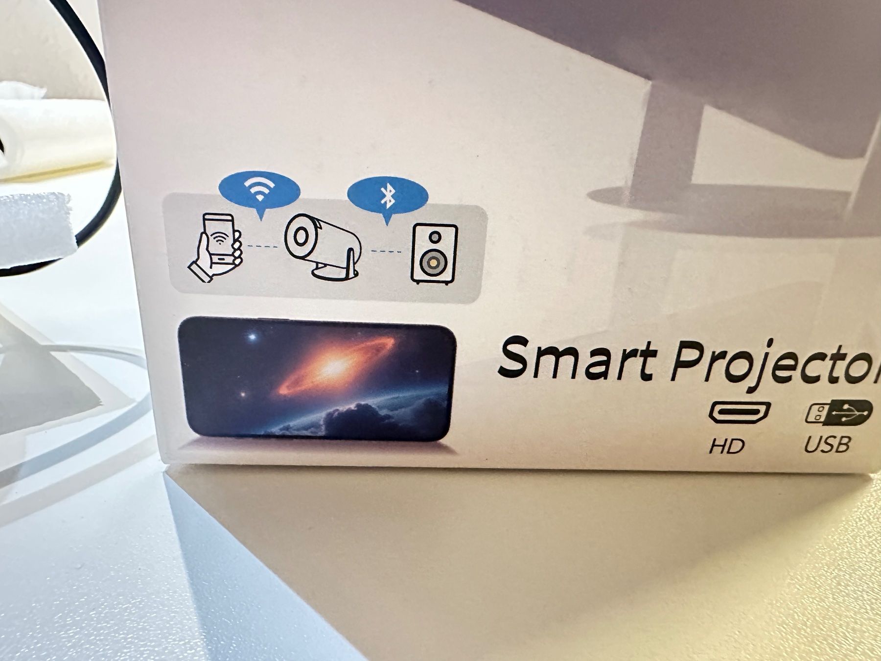 Proiettori: Smart Beamer 1280x720P Android TV Bluetooth Neu – Usato da Schaan venduto da go001 4