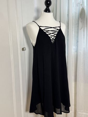 Schwarzes Kleid von H&M, Gr. 40