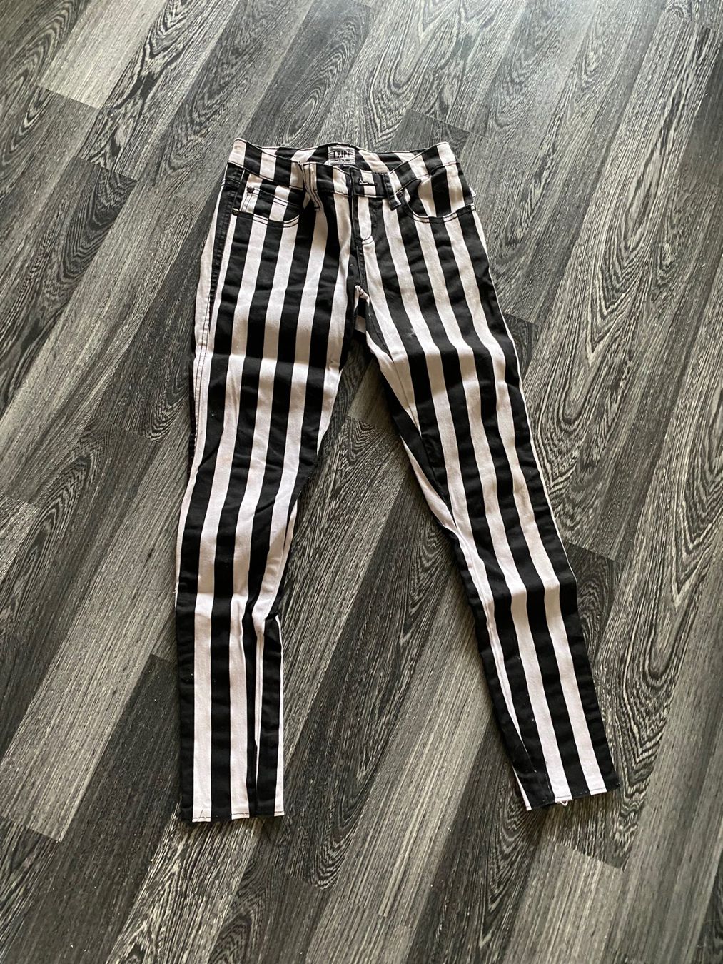 Pantaloni: Tripp Nyc Jeans Grösse 24 – Nuovo (secondo la descrizione) da Allenwinden venduto da Obalu