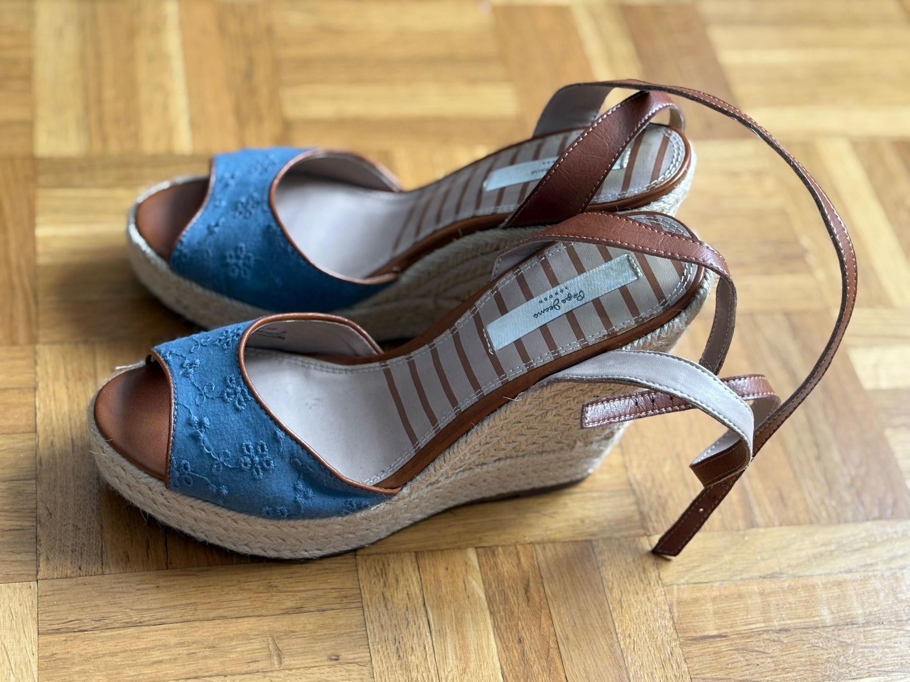 Patrizia Pepe Scarpe da donna: Pepe Jeans Sandalen Gr. 39 – Nuovo (secondo la descrizione) da Genève venduto da sunandwind 1