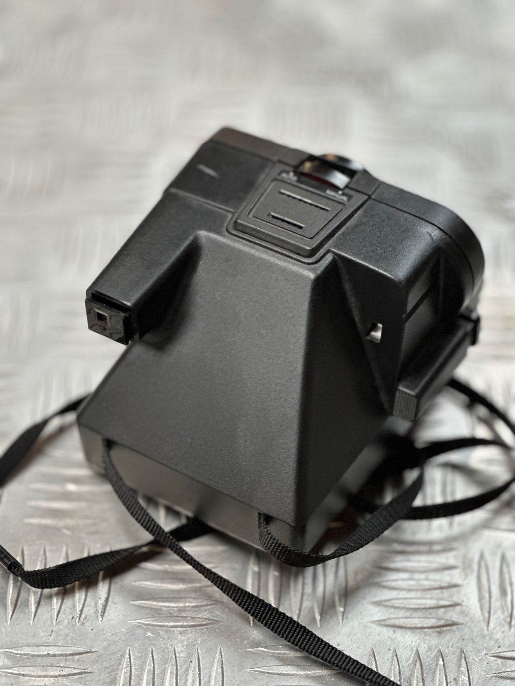Polaroid Kamera: Polaroid 5000 fotocamera istantanea nera – Defekt aus Sementina von Simo.Auto 1
