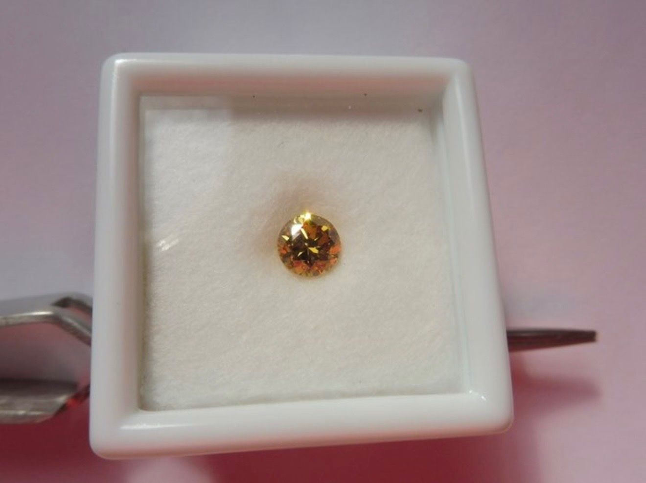 Pietre preziose: Diamant - 0.50 ct. Brillant- greenish yellow – Nuovo (secondo la descrizione) da Kirchberg BE venduto da regreb1970
