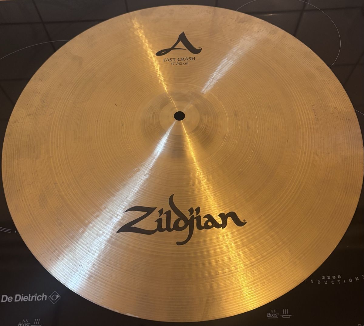 Zildjian Strumenti musicali: Cymbale Zildjian A Fast Crash 17" – Usato da St-Cierges venduto da Lolow