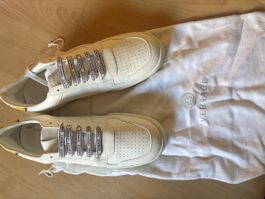Versace Baskets en cuir blanc, taille 43, comme neuves