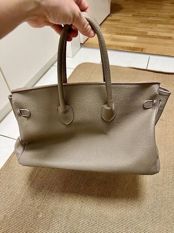 Borse da donna: Handtasche Leder taupe – Usato da St. Niklausen LU venduto da Mimmi86 1