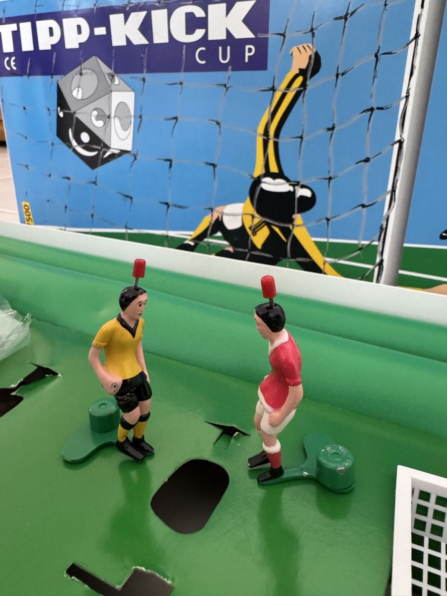 Spielzeuge: TIPP-KICK CUP Tischfussball – Gebraucht aus Gossau ZH von Shaolin 4