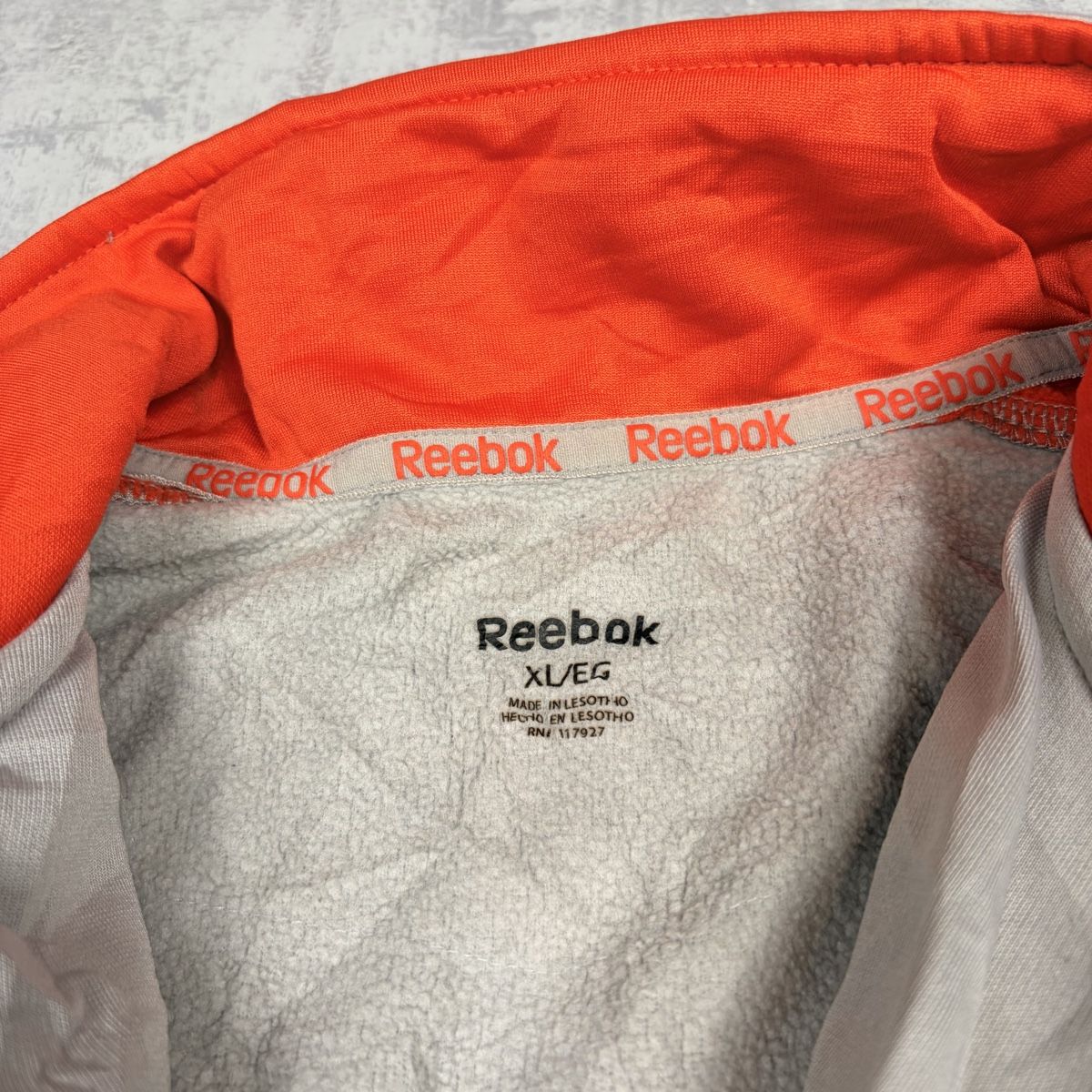 Reebok Maglioni & Felpe: Pull de sport chaud Reebok Zippé gris - Taille XL – Usato da Neuchâtel venduto da aliceguins 4