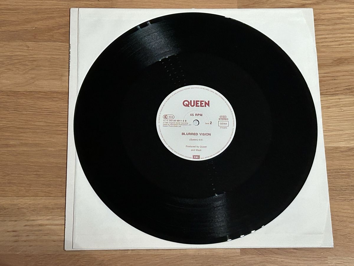 Schallplatten: Queen. 1985. Maxi. One Vision – Gebraucht aus Faulensee von Mizuno06 3