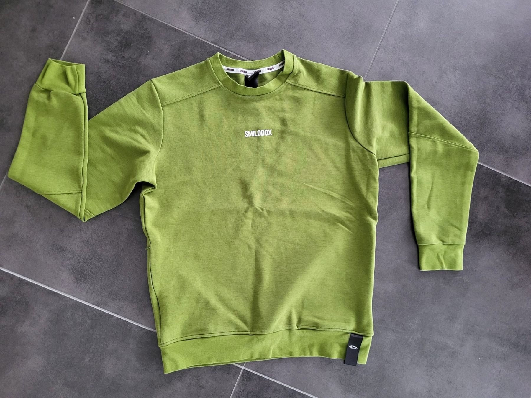 Maglioni & Felpe: Sweatshirt SMILODOX Gr. S NEU – Nuovo (secondo la descrizione) da Richterswil venduto da adora88